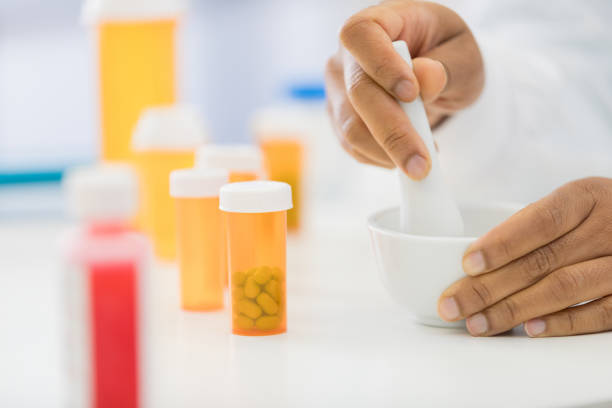 Preparación de fórmulas magistrales en el laboratorio de Farmacia González Palacios